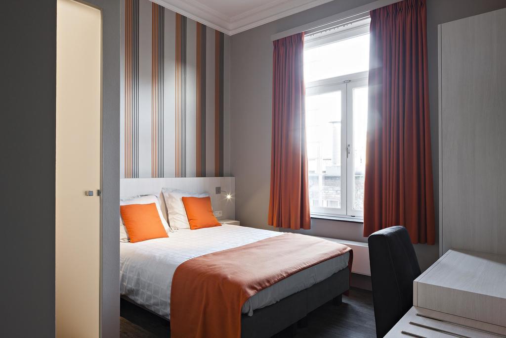 Hotel Duivels Paterke Harelbeeksestraat 29, 8500 Кортрейк Екстер'єр фото