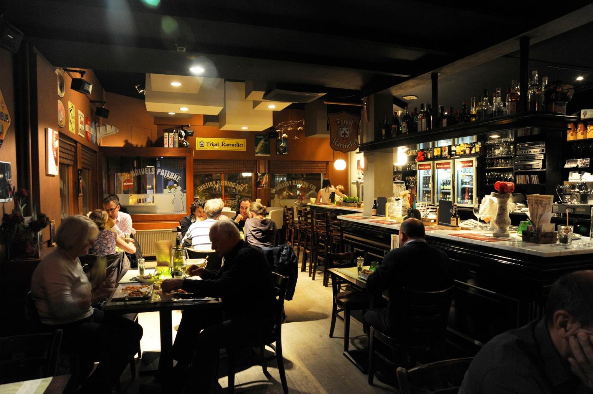 Hotel Duivels Paterke Harelbeeksestraat 29, 8500 Кортрейк Екстер'єр фото